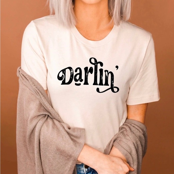 Darlin Graphic Tee - Picture 1 of 1